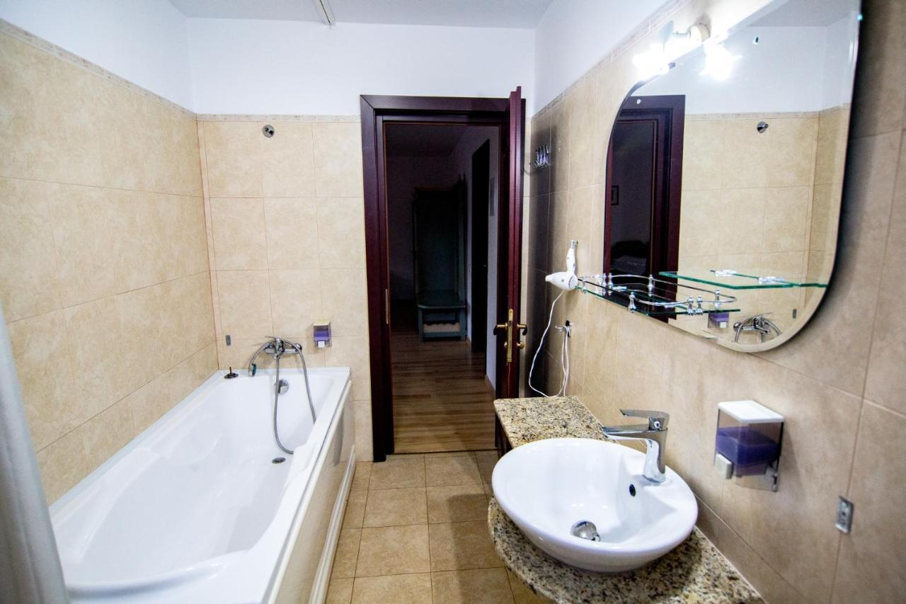 Prolex Turism Srl Hotel Bran  Luaran gambar